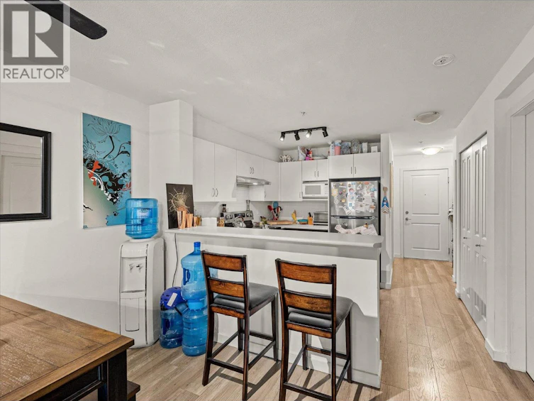 211-555 Yates Road, Kelowna, BC, V1V 2V2 - 4