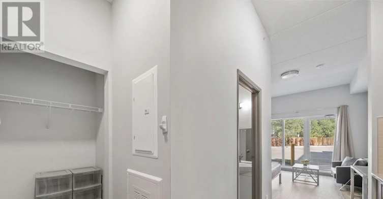 102-77 Leland Street, Hamilton, ON, L8S 3A1 - 3