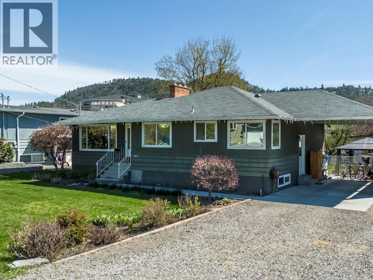 707 Glenburn Street, Kelowna, BC, V1Y 4G4 - 3