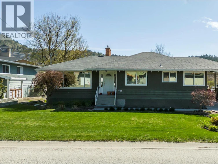 707 Glenburn Street, Kelowna, BC, V1Y 4G4 - 2