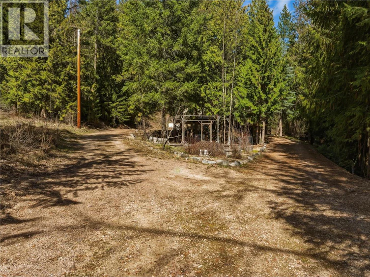 8257 Rogers Road, Vernon, BC, V1B 3M7 - 37