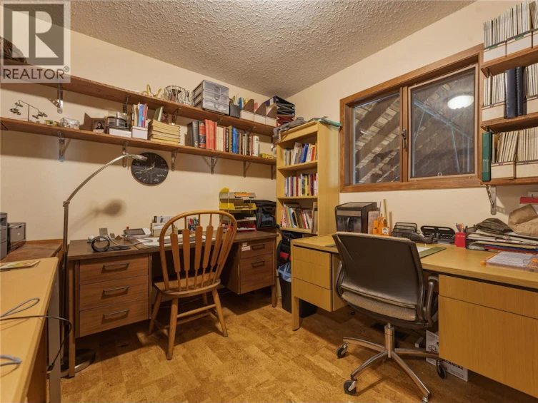 8257 Rogers Road, Vernon, BC, V1B 3M7 - 13