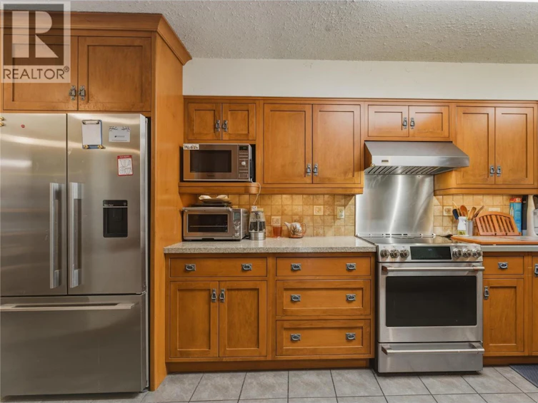 8257 Rogers Road, Vernon, BC, V1B 3M7 - 10
