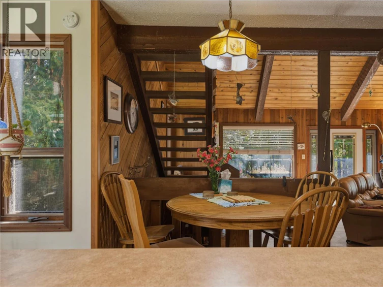 8257 Rogers Road, Vernon, BC, V1B 3M7 - 11