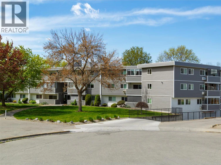 322-450 All Star Court, Kelowna, BC, V1X 5N7