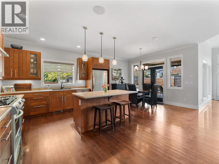 614 Armour Crescent, Kelowna, BC, V1W 1A5 - 7