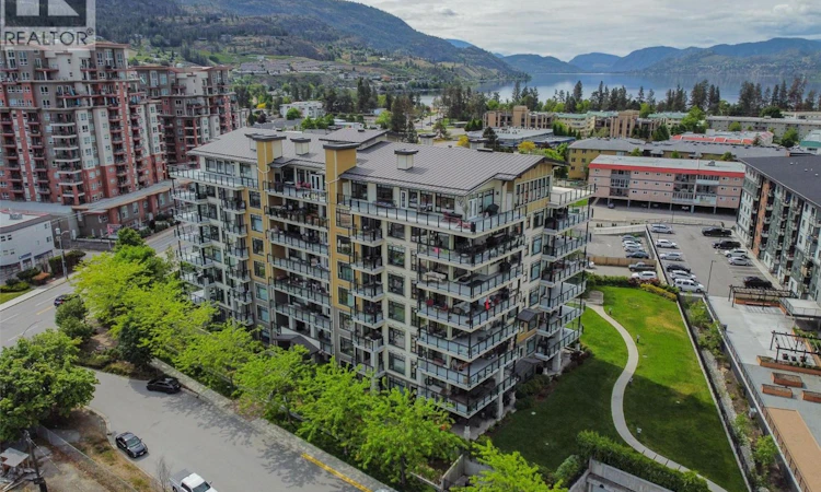 401-3301 Skaha Lake Road