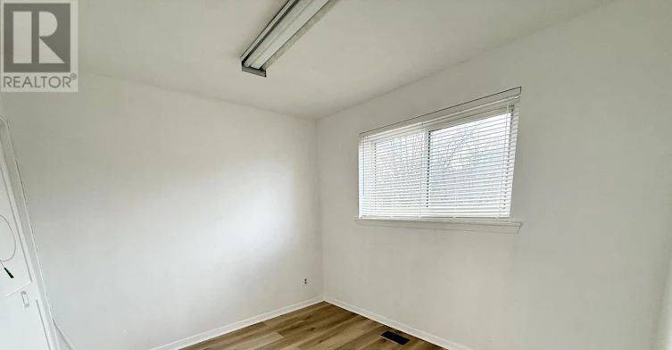 UPPER-17 Regatta Crescent, Toronto, ON, M2R 2X7 - 17