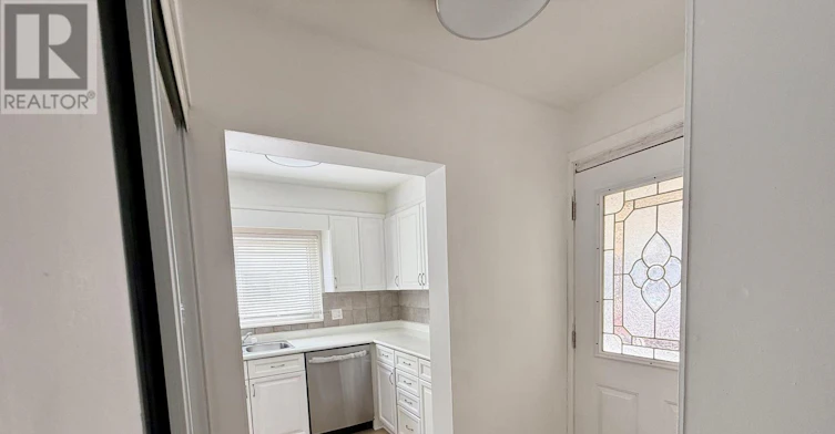 UPPER-17 Regatta Crescent, Toronto, ON, M2R 2X7 - 4