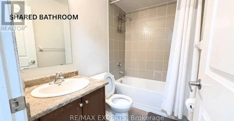 3-13 Ypres Road, Toronto, ON, M6M 0B2 - 3