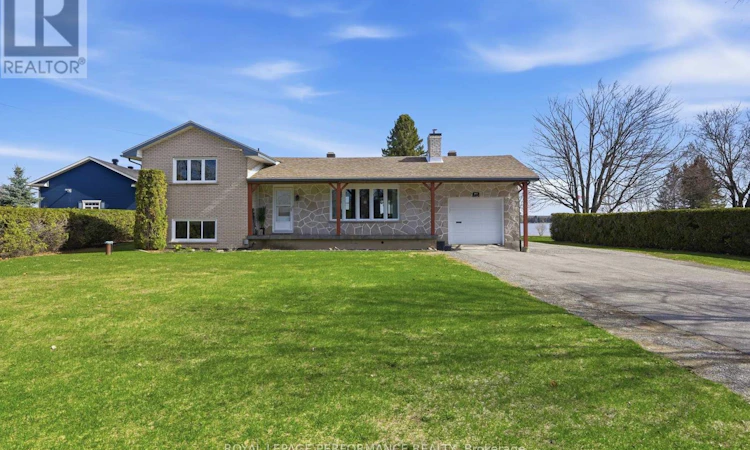 3595 Front Road