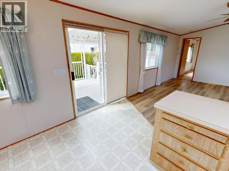 204-7575 Duncan Street, Powell River, BC, V8A 5L1 - 2
