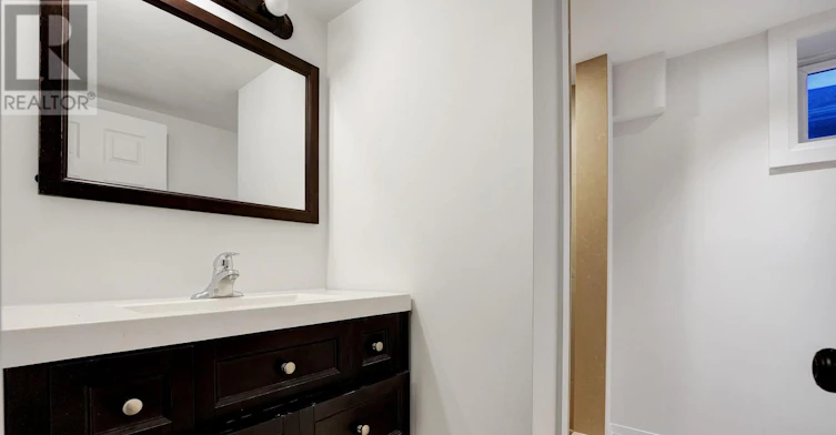 BASEMENT-268 Penn Avenue, Newmarket, ON, L3Y 2S6 - 12