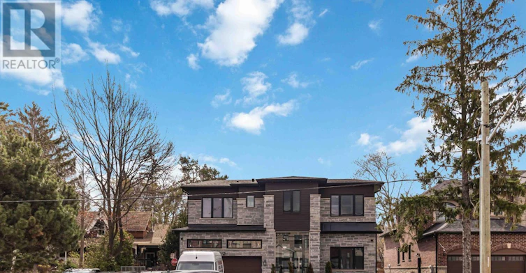 LOWER-77 Thomas Street, Mississauga, ON, L5M 1Y6