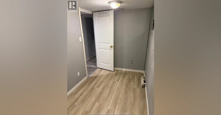 BASEMENT-3577 King, Windsor, ON, N9C 1P4 - 12