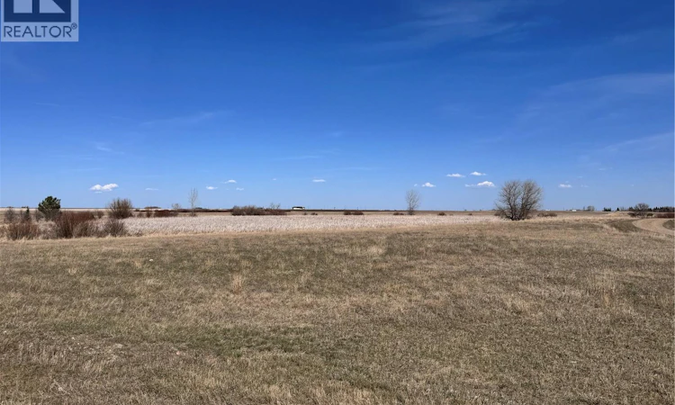 Estevan-60 11 Acres West