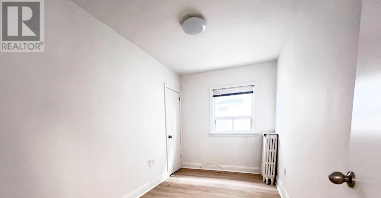 970 Briar Hill Avenue, Toronto, ON, M6B 1M3 - 5