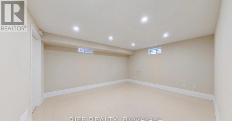 48 Transwell Avenue, Toronto, ON, M2R 2J8 - 45