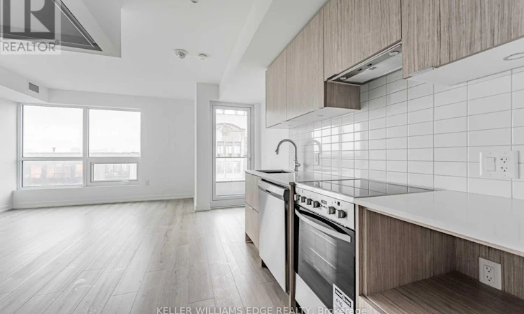 1307-395 Bloor Street E