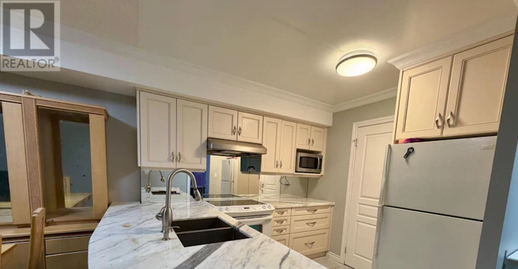 1203-801 Bay Street, Toronto, ON, M5S 1Y9 - 5