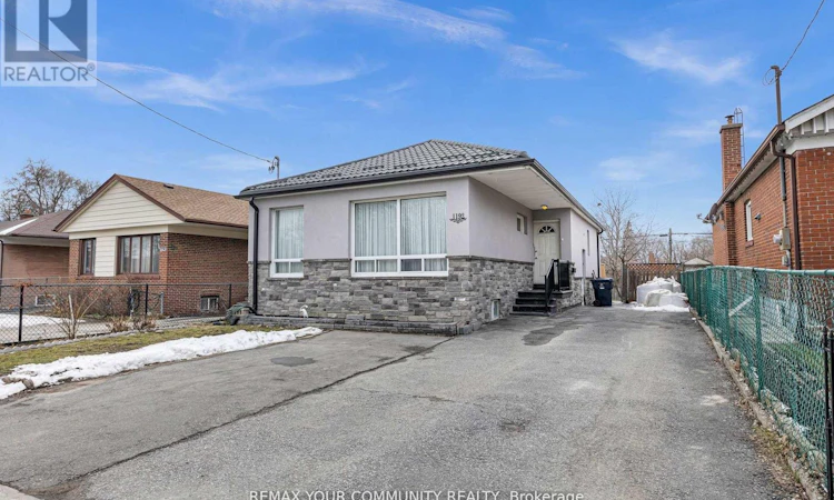 1192 Warden Avenue