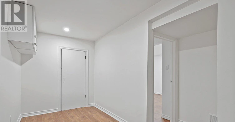 68 Athabasca Street, Oshawa, ON, L1H 7H6 - 41