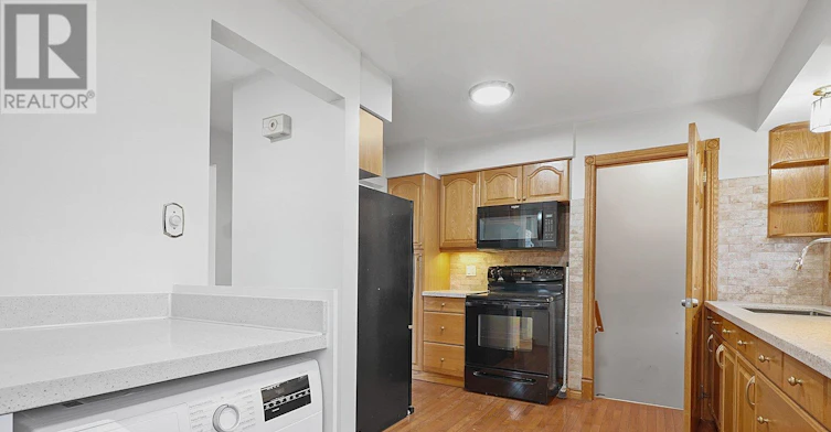 68 Athabasca Street, Oshawa, ON, L1H 7H6 - 8
