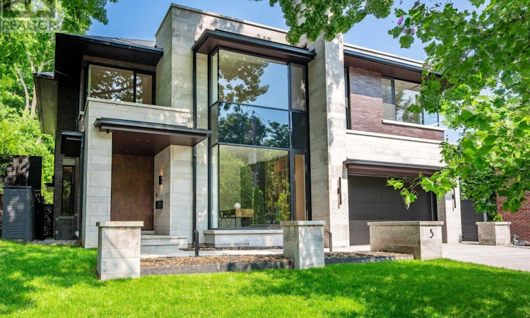 5 Fidelia Avenue