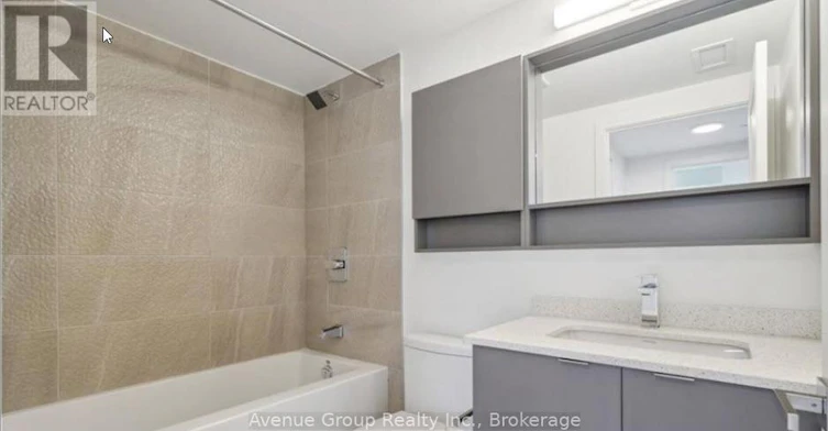 318-415 Main Street W, Hamilton, ON, L8P 1K5 - 15