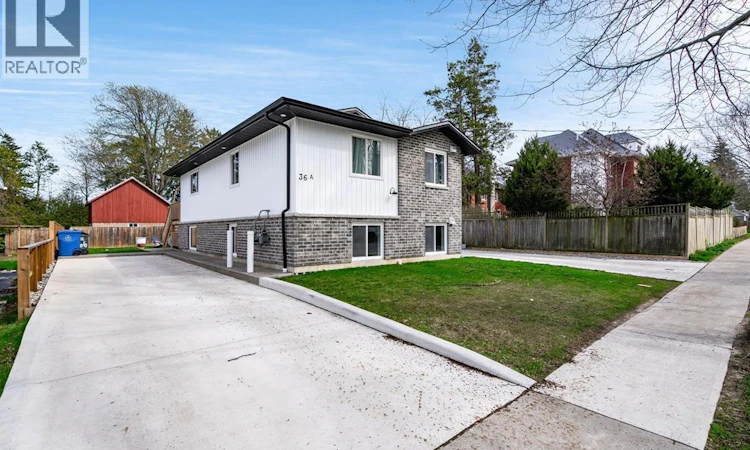 36 Victoria Avenue South