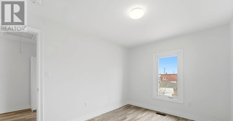 UPPER-167 Rosslyn Avenue N, Hamilton, ON, L8L 7P8 - 18
