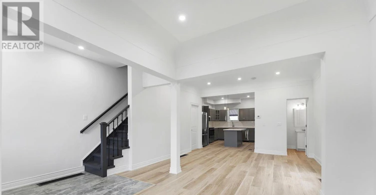 UPPER-167 Rosslyn Avenue N, Hamilton, ON, L8L 7P8 - 4