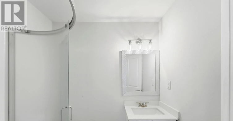 UPPER-167 Rosslyn Avenue N, Hamilton, ON, L8L 7P8 - 12