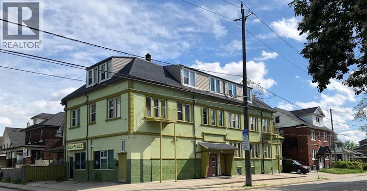 11-401 Parent, Windsor, ON, N9A 2B9 - 2