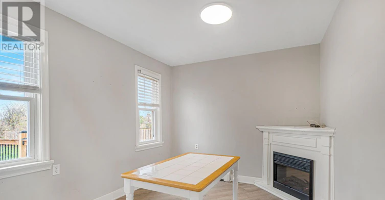 3318 Sinnicks Avenue, Niagara Falls, ON, L2J 2G3 - 12
