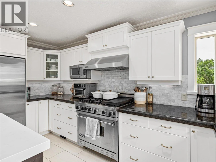 4841 Canyon Ridge Crescent, Kelowna, BC, V1W 4A1 - 13