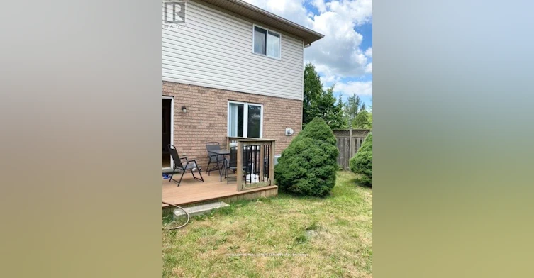 1101 Harrogate Drive, Hamilton, ON, L9K 1N1 - 9