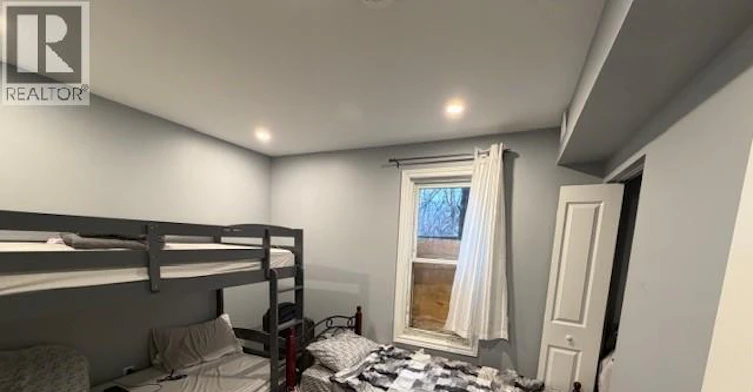 MAIN LEVEL-25 Giles Boulevard, Windsor, ON, N9A 4B6 - 11