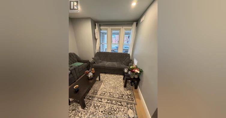 MAIN LEVEL-25 Giles Boulevard, Windsor, ON, N9A 4B6 - 6