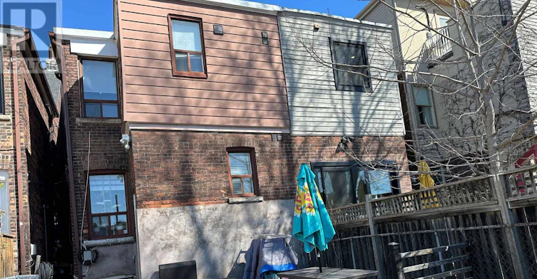 UPPER-33 Strathmore Boulevard, Toronto, ON, M4J 1P1 - 32