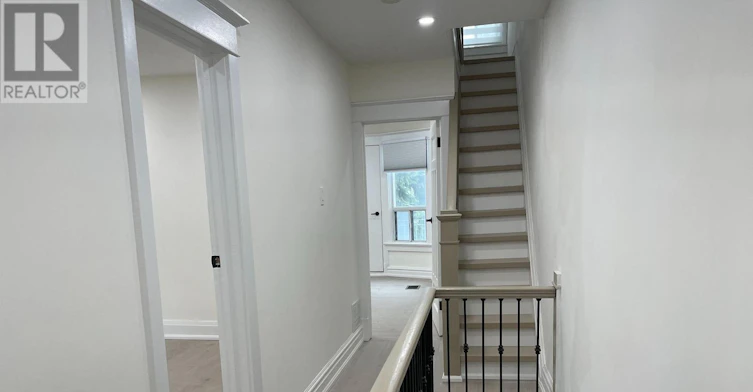 UPPER-33 Strathmore Boulevard, Toronto, ON, M4J 1P1 - 16