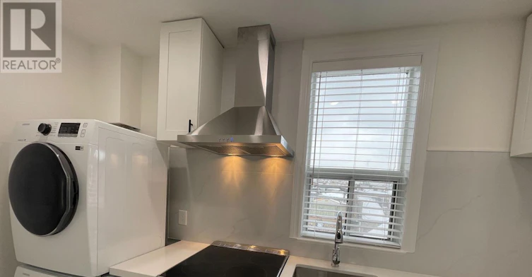 UPPER-33 Strathmore Boulevard, Toronto, ON, M4J 1P1 - 7