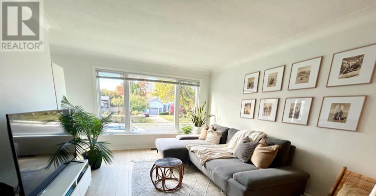 UPPER-23 Homewood Avenue, Norfolk County, ON, N3Y 2S9 - 2