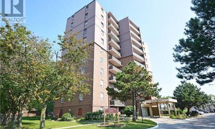 902-3065 Queen Frederica Drive