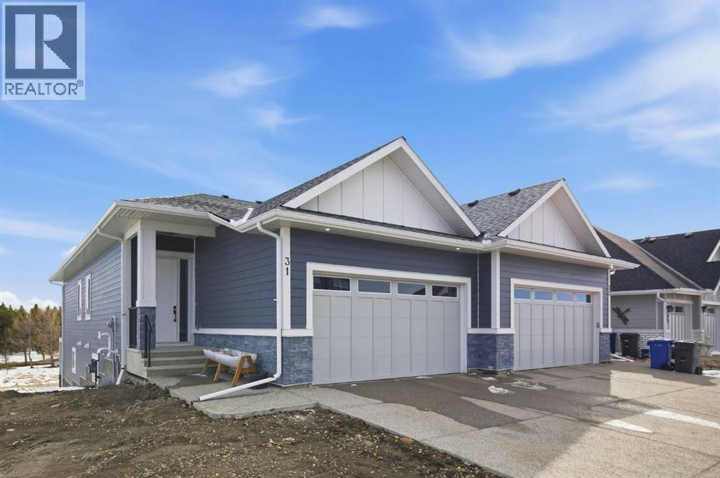 31 St. Andrews Close, Rural Wheatland County, AB, T0J 1Y1