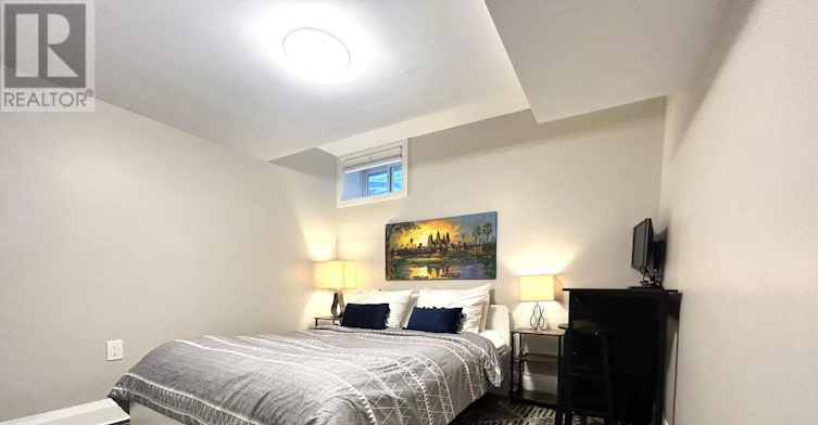 LOWER-31 Heyworth Crescent, Toronto, ON, M4E 1T6 - 6