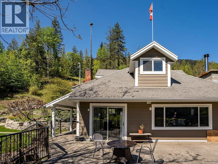 2465 3a Highway, Nelson, BC, V1L 6K7 - 39