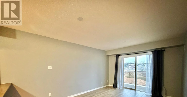 304-128 Aspen Springs Drive, Clarington, ON, L1C 0G9 - 7