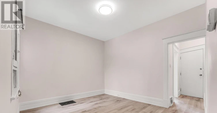 2-170 Ivy Crescent, Ottawa, ON, K1M 1X6 - 9