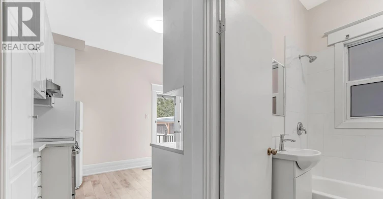 2-170 Ivy Crescent, Ottawa, ON, K1M 1X6 - 11